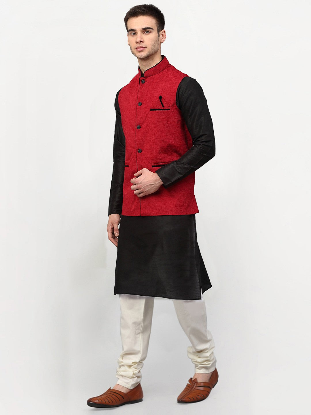 Men's Maroon plain Kurta with Blue Nehru Jacket and Maroon Pyjama Set –  Sanwara Fashions
