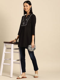 Thumbnail for NOZ2TOZ Women Black Embroidered Yoke Straight Tunic With Three Quarter Sleeves - Distacart