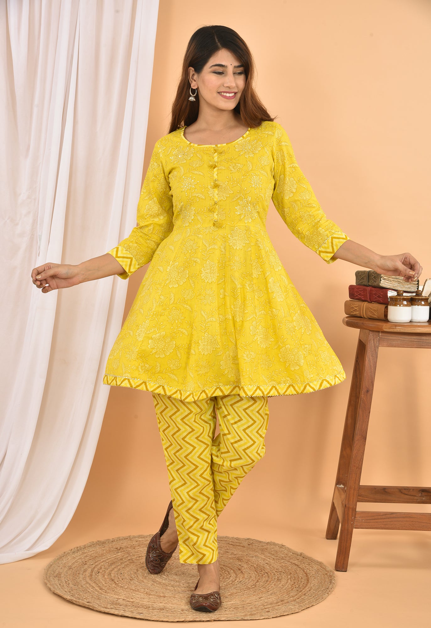 LIVASTREE Women Kurti Pant Set - Buy LIVASTREE Women Kurti Pant Set Online  at Best Prices in India | Flipkart.com