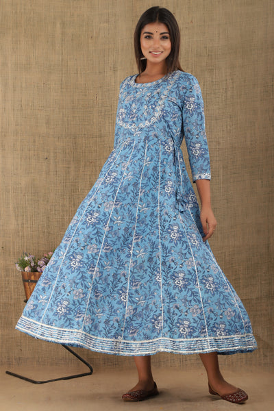 Kaajh Women's Blue Floral Print Embroidery Anarkali Kurta - Distacart