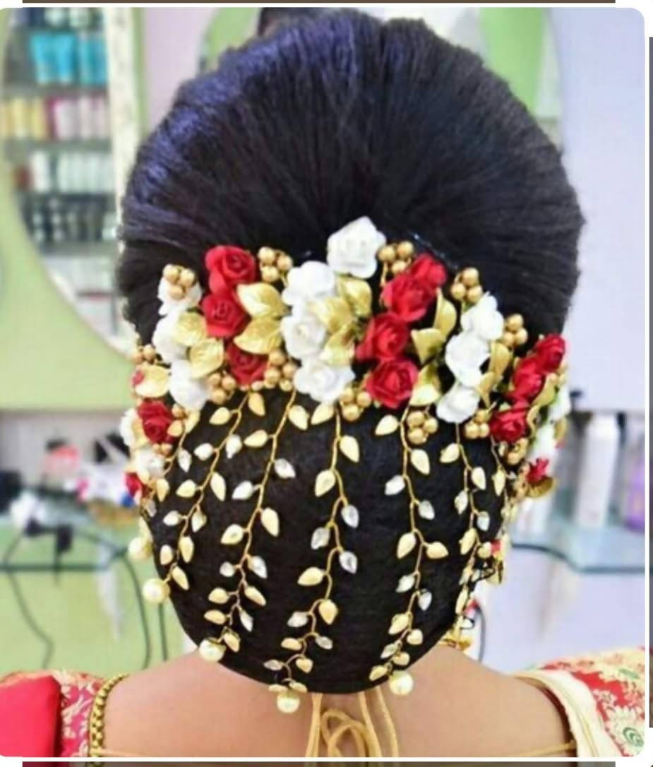 Gajra Hairstyles- A mark of simplicity and elegance | Fashionworldhub