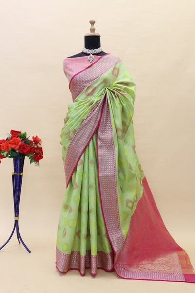 Malishka Banarasi Silk Saree With Rich Contrast Wooven Pallu N Rich Wooven Border - Green - Distacart