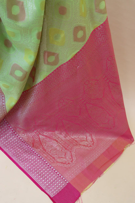 Malishka Banarasi Silk Saree With Rich Contrast Wooven Pallu N Rich Wooven Border - Green - Distacart