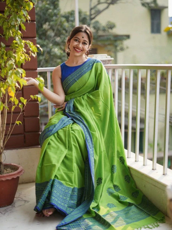 Malishka Cotton Silk Saree With Blouse Piece - Green - Distacart