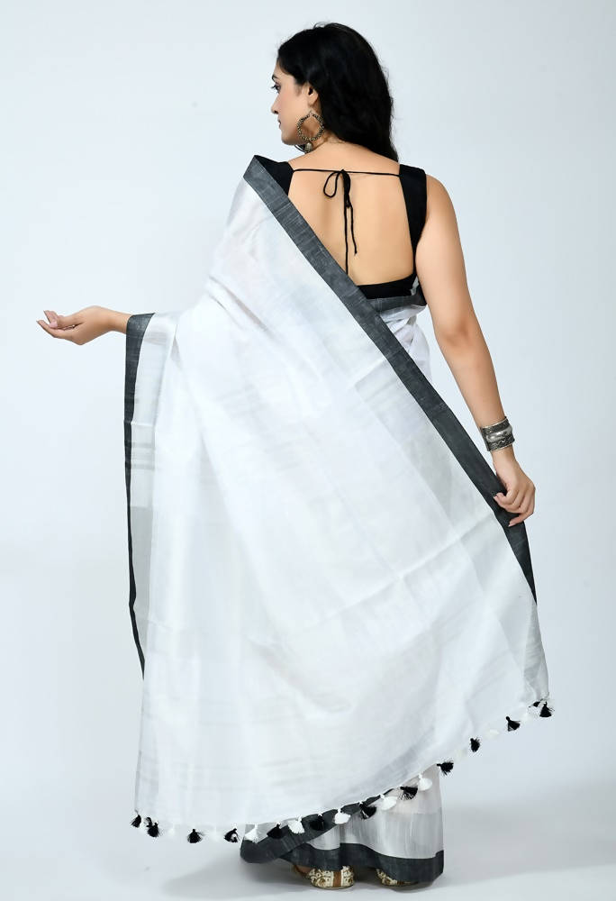 Buy I LOVE SAREES Morning Daisy Black & White Saree without Blouse online