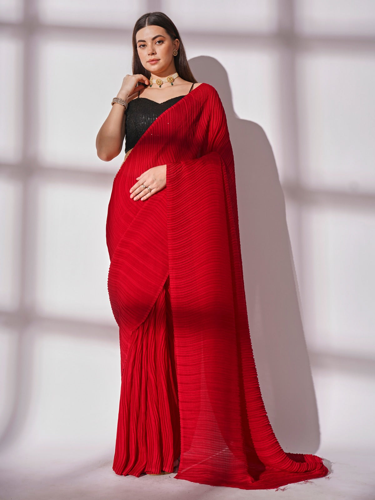 Red Party Wear Plain Saree In Georgette