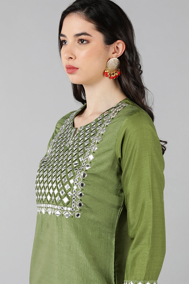 Women's Green Poly Silk Embroidered Straight Kurta Set - Rasiya - Distacart