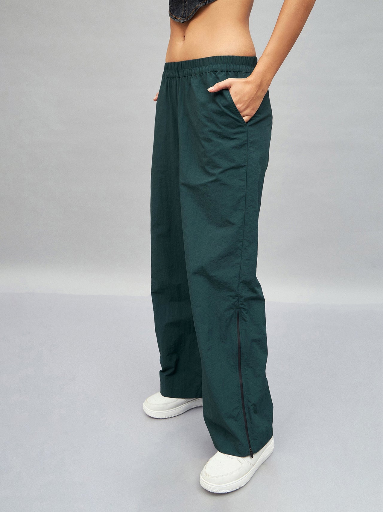 Lyush Women Green Out Seam Zipper Parachute Pants - Distacart