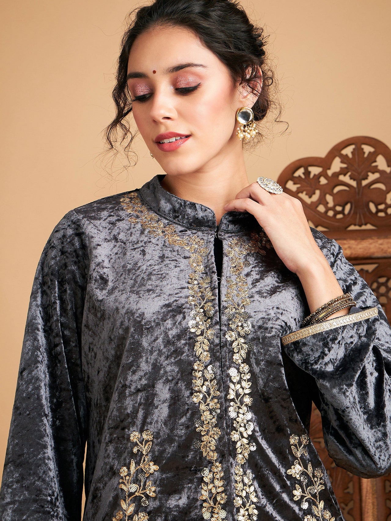 Lyush Women Grey Velvet Embroidered Jacket - Distacart