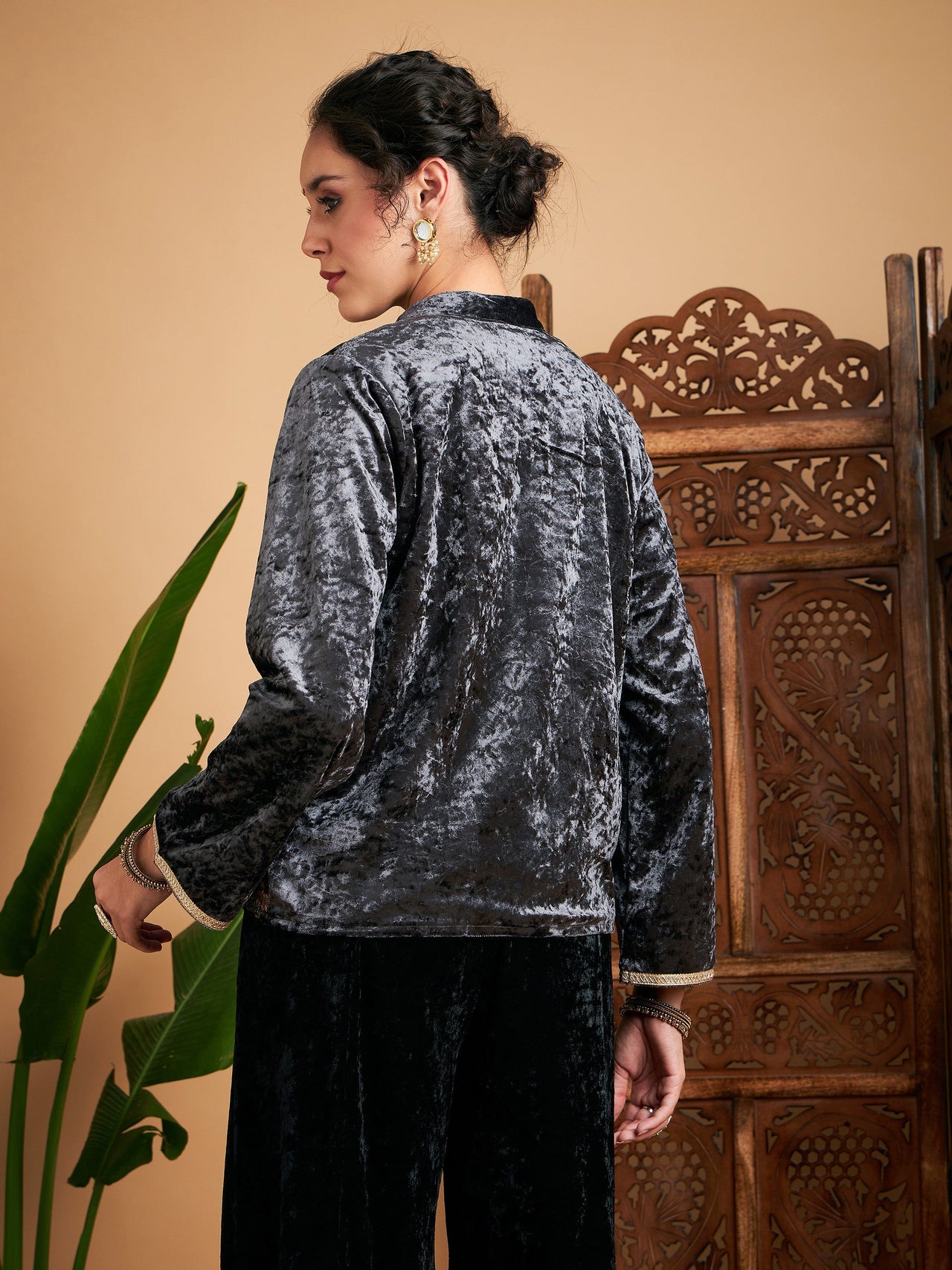 Lyush Women Grey Velvet Embroidered Jacket - Distacart