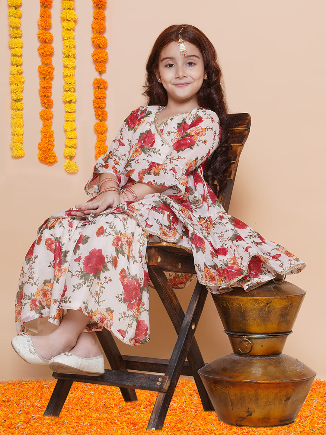 Buy Girls Off white red Printed Angrakha Kurta with Sharara for Kids -  Bhama Online at Best Price | Distacart