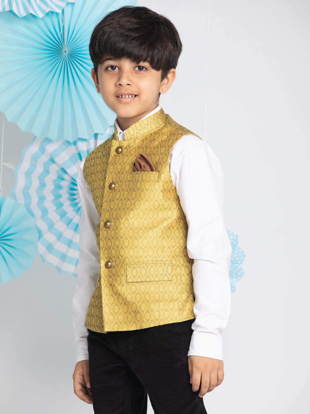 Buy VASTRAMAY SISHU Sleeveless Silk Blend Embellished Nehru Jacket Cream &  Zari Gold for Boys (6-12Months) Online in India, Shop at FirstCry.com -  12053993