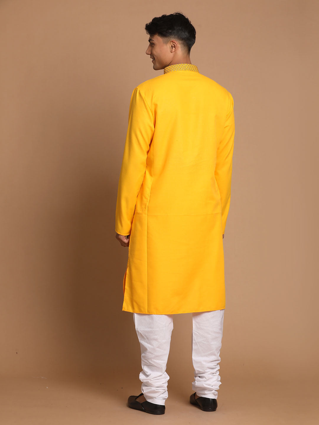 Kurta pajama yellow discount white