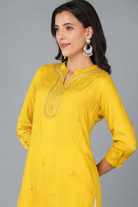 Thumbnail for Women's Yellow Cotton Blend Solid Embroidered Straight Kurta - Rasiya - Distacart