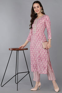 Thumbnail for Women's Pink Silk Blend Ethnic Motifs Embroidered Straight Kurta - Rasiya - Distacart