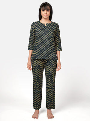 Buy NOZ2TOZ Women's Cotton Printed Shirt & Pajama Set Online at