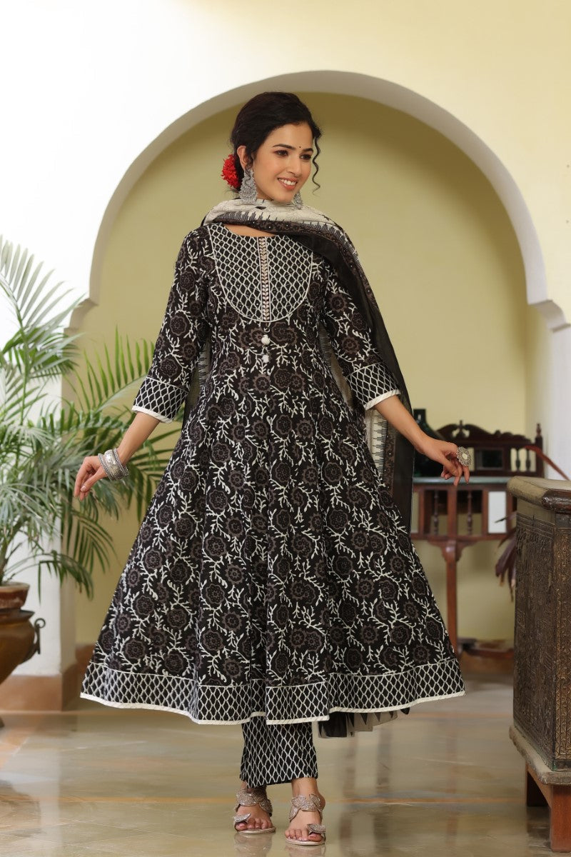 Women's Black White Sequinned Kurta with Trousers and Dupatta - Rasiya - Distacart