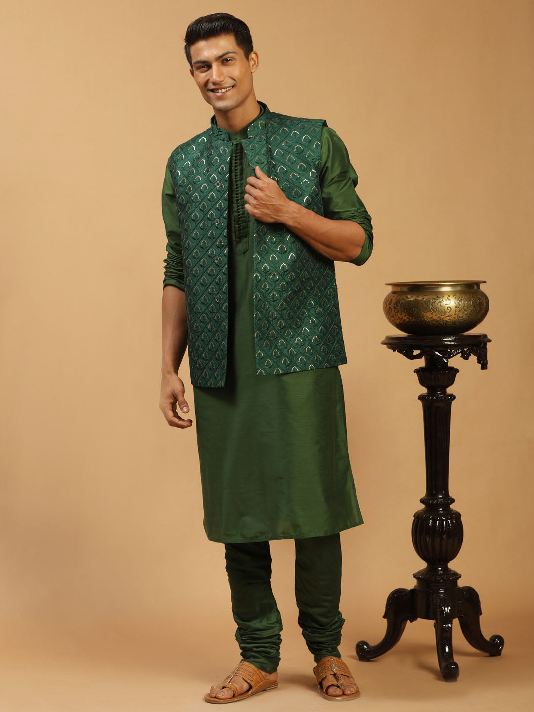 Shrestha By Vastramay Men's Green Silk Blend Jacket, Kurta & Pyjama - Distacart