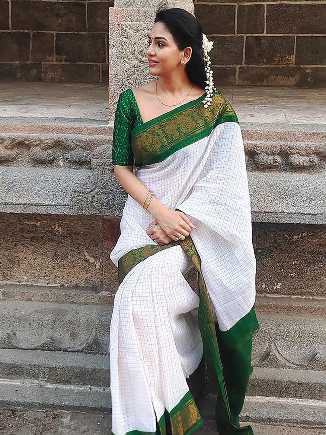 Kalini Checked Woven Design Banarasi Saree - Distacart