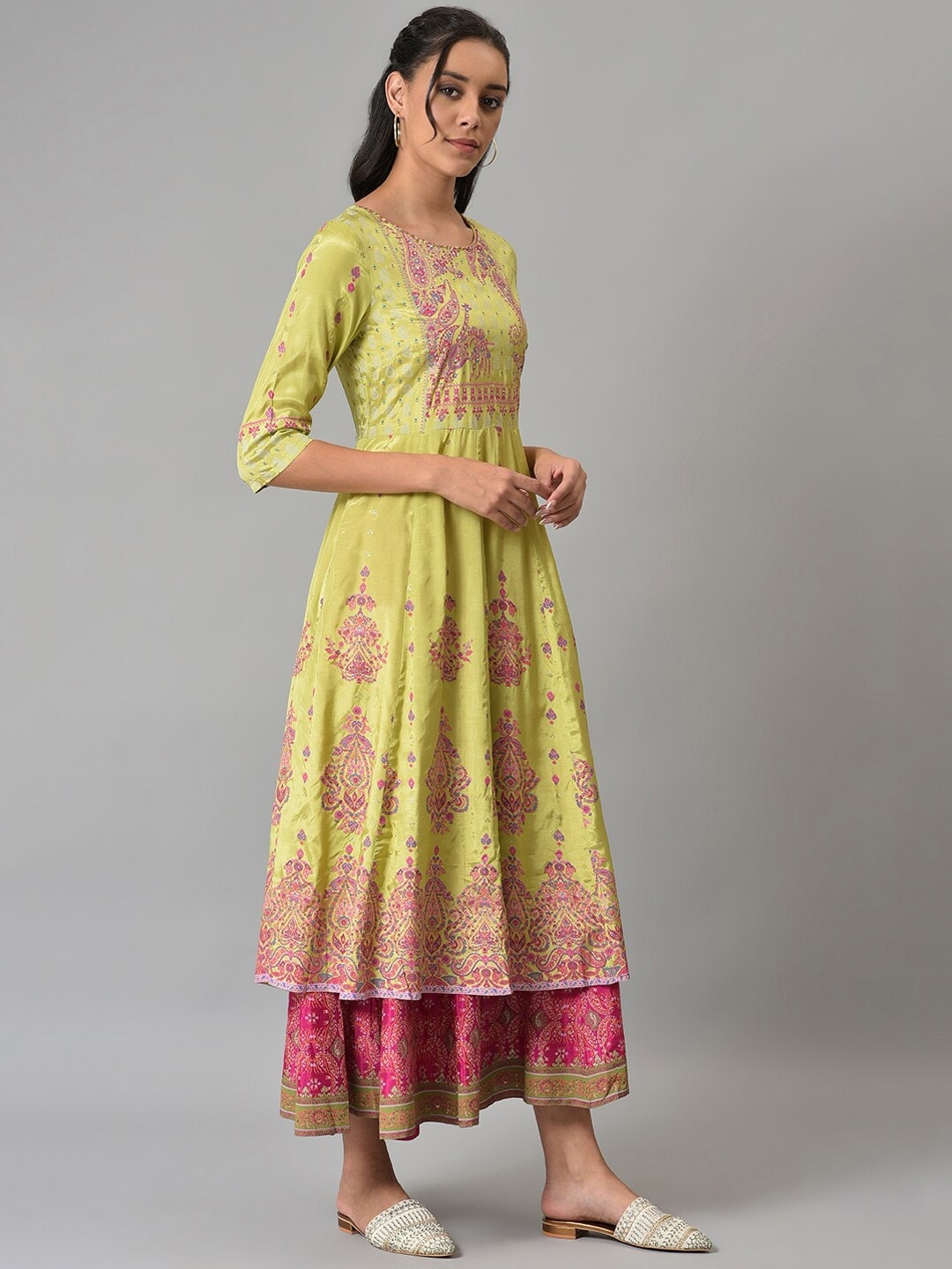 W anarkali hot sale kurtas online