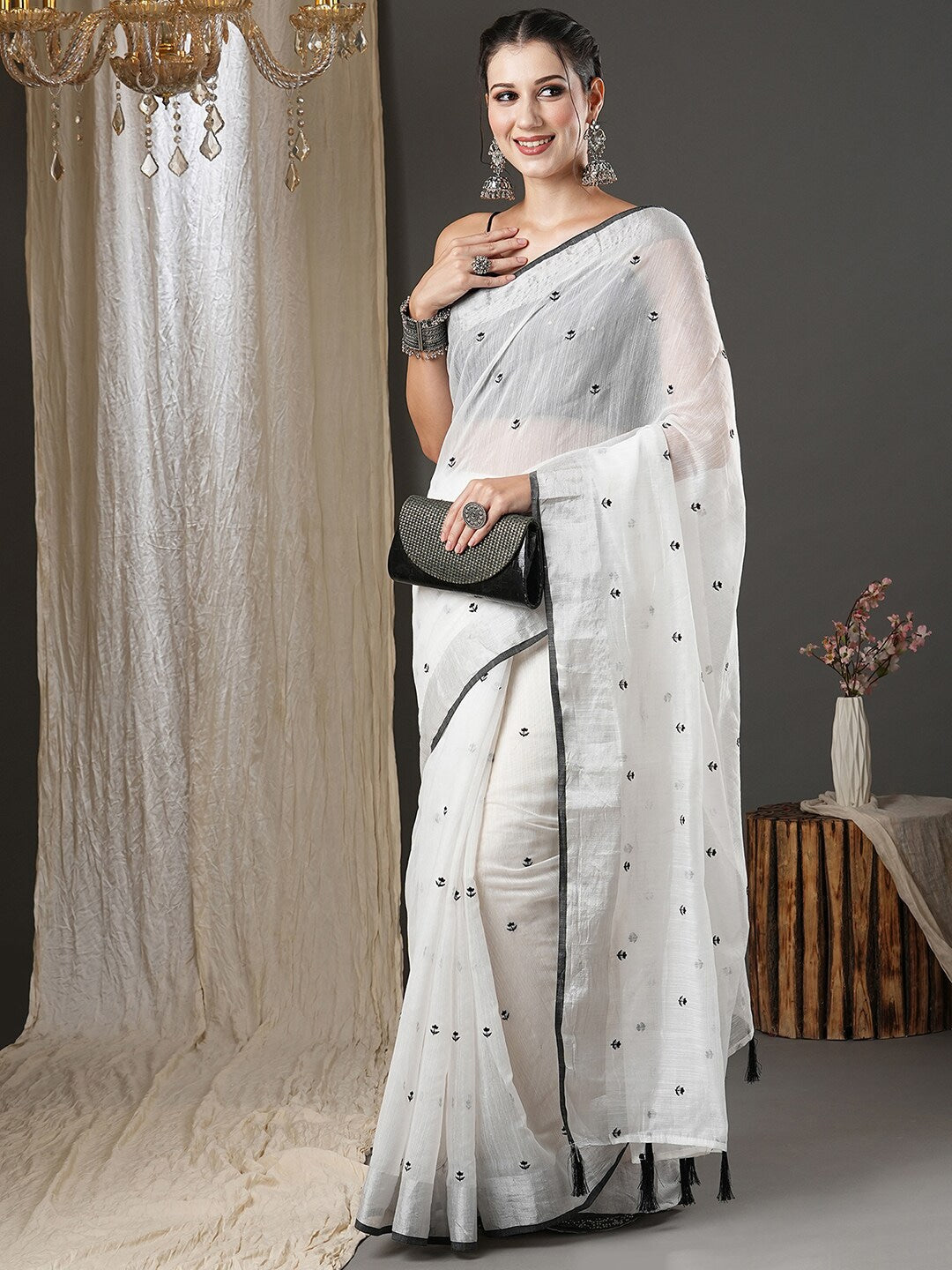 Buy Best White Saree Online 2024