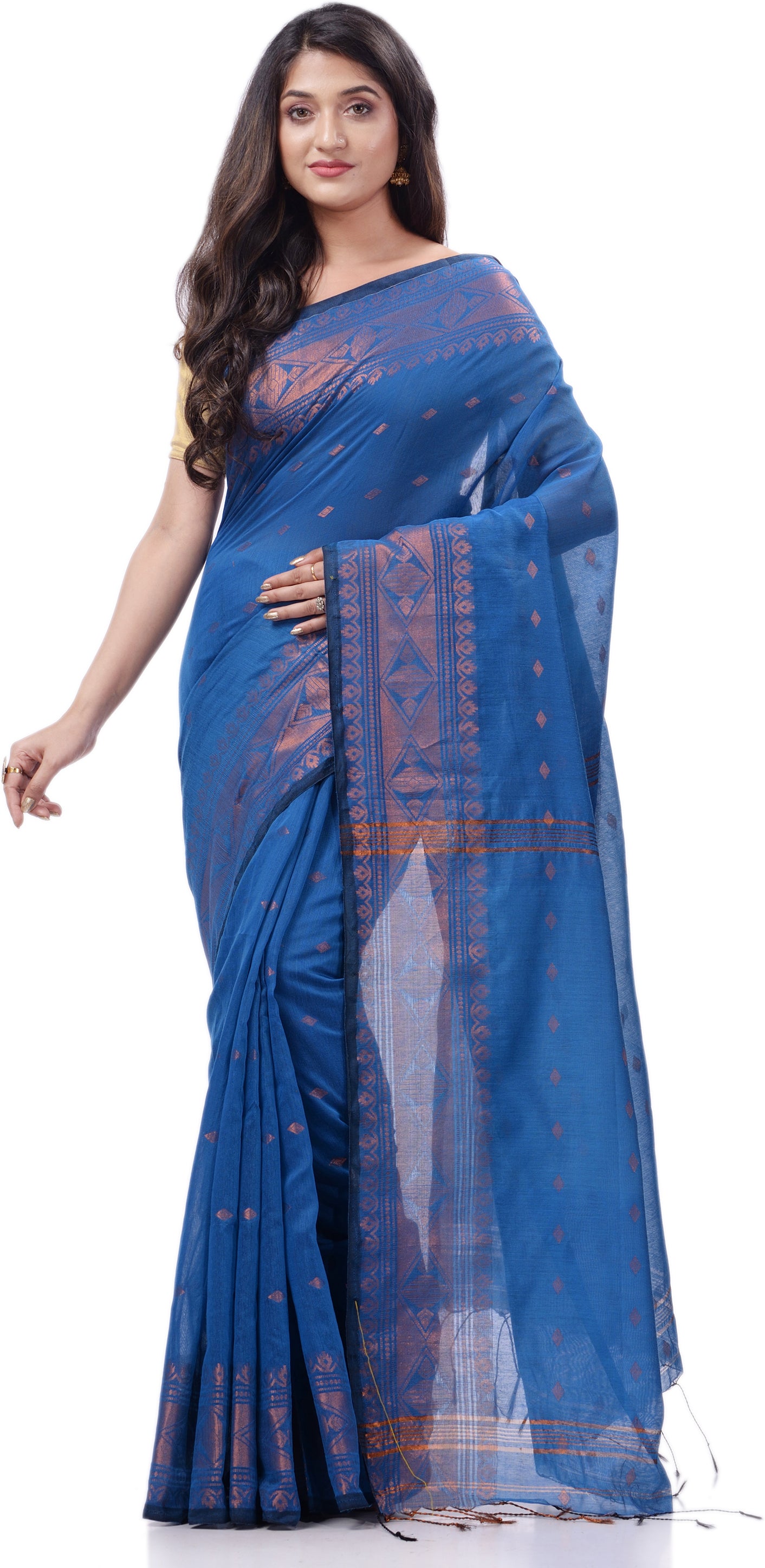 Light Sky Blue Linen Saree With Zari Weaving – Bahuji - Online Fashion &  Lifestyle Store