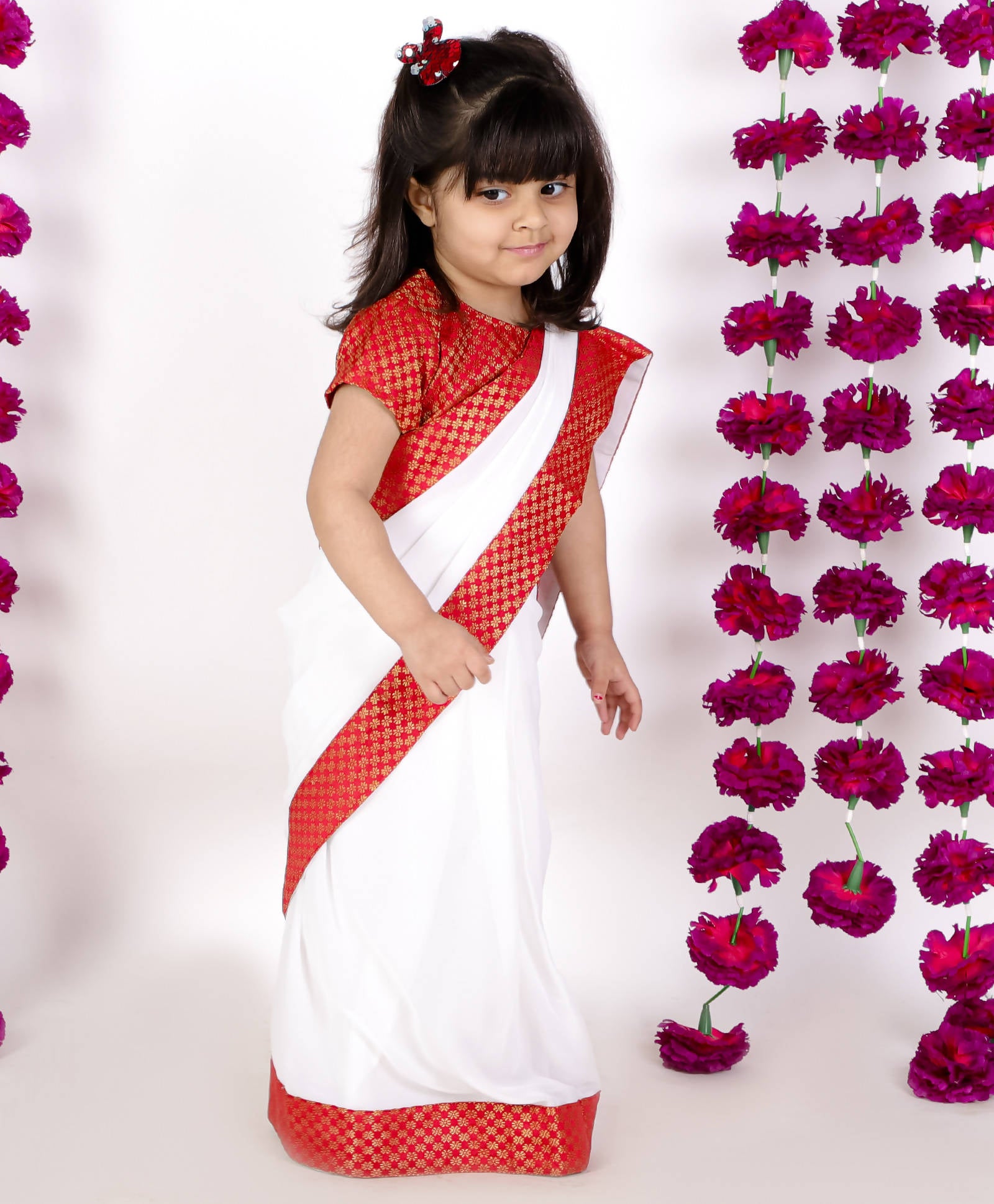 Buy Bengali White Jamdani Saree with Red Border