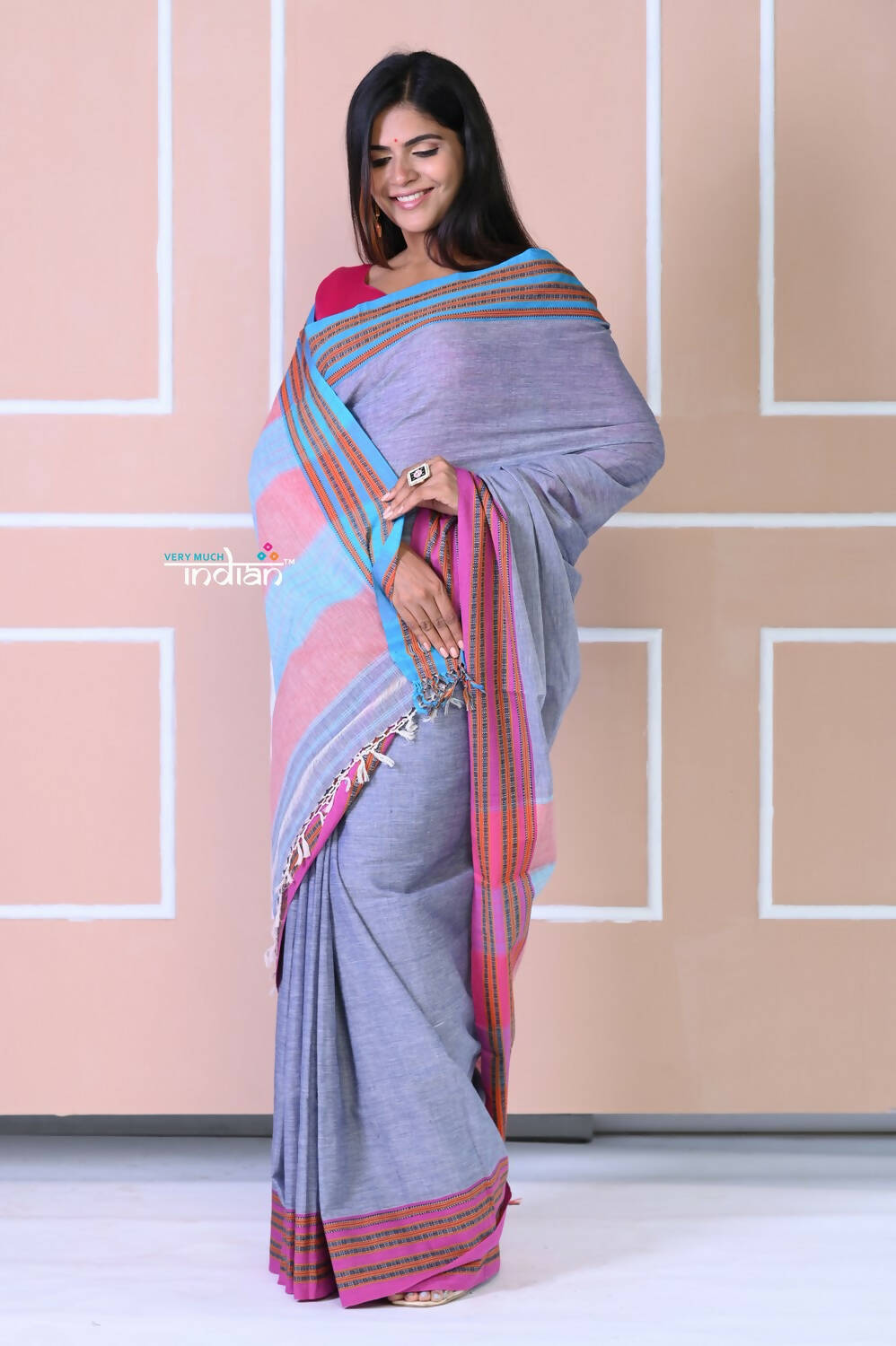 Buy Elegant Pastel Grey Handloom Weaving Khadi Silk Saree Online