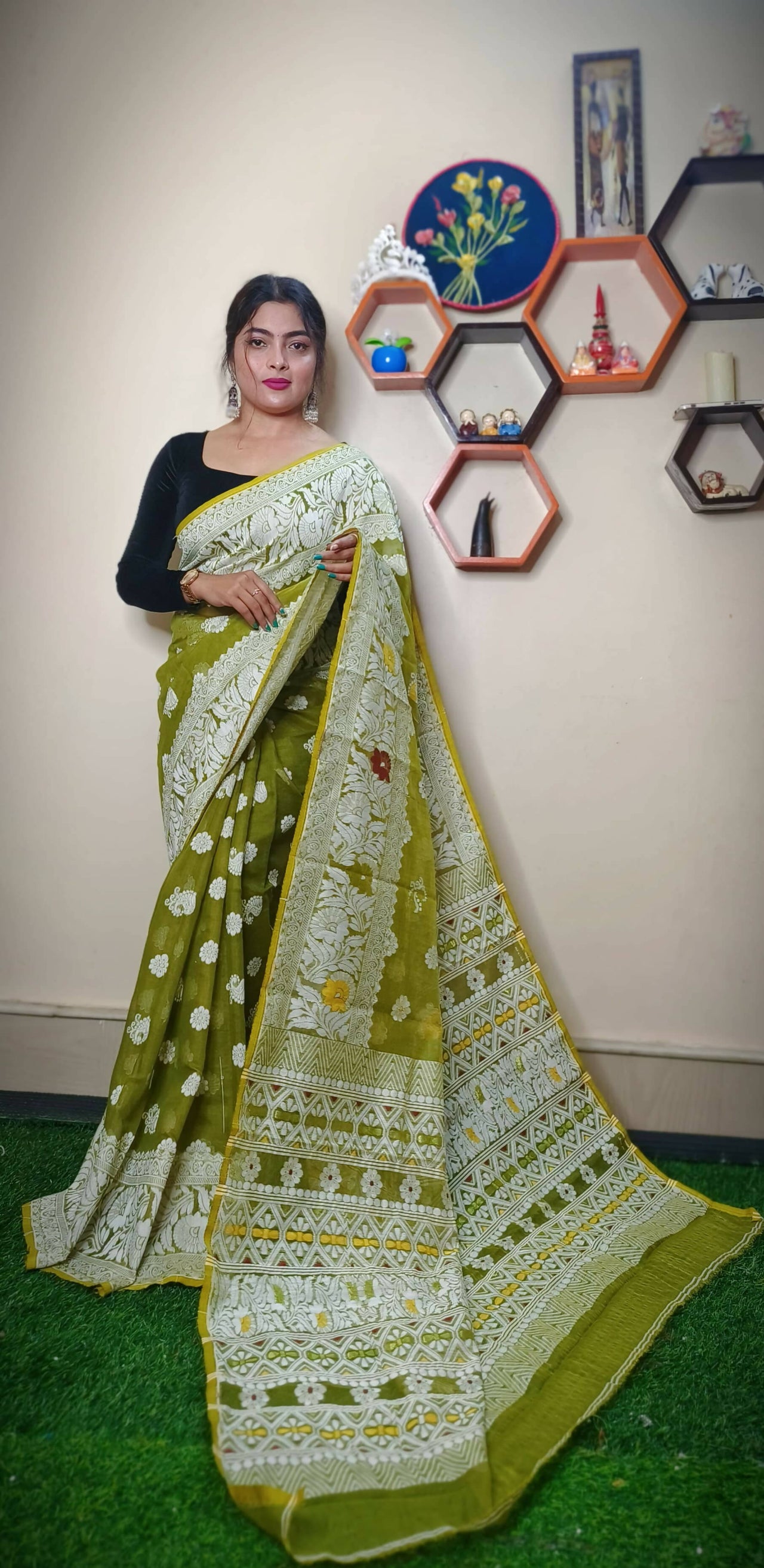 Exclusive Collection Handloom Dhakai Jamdani Saree - Pista - Distacart