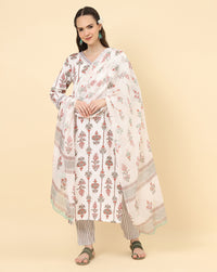 Thumbnail for Varanga Women White Viscose Rayon Printed Regular Kurta With Trousers & Dupatta - Distacart