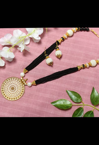 Thumbnail for Tehzeeb Creations Beautiful Golden Plated Necklace And Earrings With Black Pearl