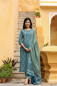 Thumbnail for Women's Cotton Green Ethnic Motifs Printed Straight Suit Set - Rasiya - Distacart