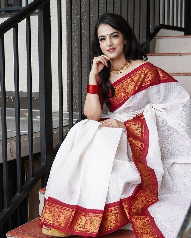 DEIANA'S Beautiful Golden Jari with New Design Soft Lichi Silk Saree - Red - Distacart